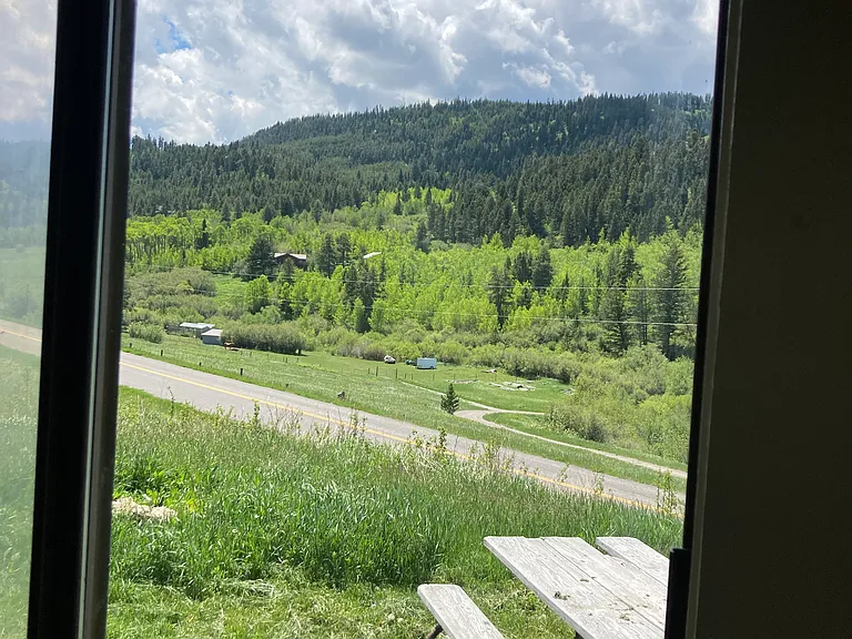 4450 Trail Creek Rd — Photo 10