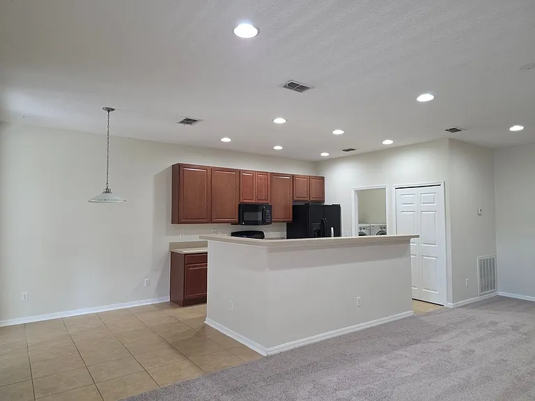 311 Rambling Cir — Photo 6