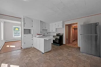 47 Morris St — Photo 2