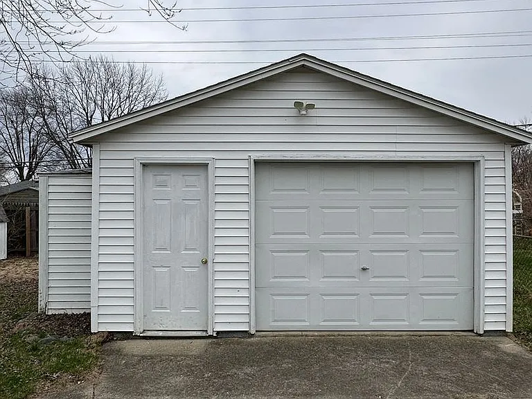 1604 S Oakdale Dr — Photo 23
