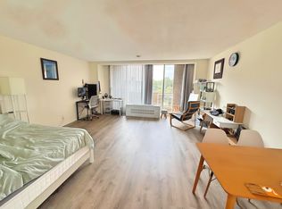 44 Washington St #A814, Brookline, MA 02445