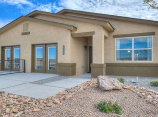 8 Avenida Parque Ct, Los Lunas, NM 87031