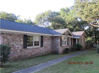 1584 Holton Pl, Charleston, SC 29407