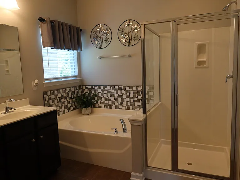 5409 Poplar Knoll Dr — Photo 21