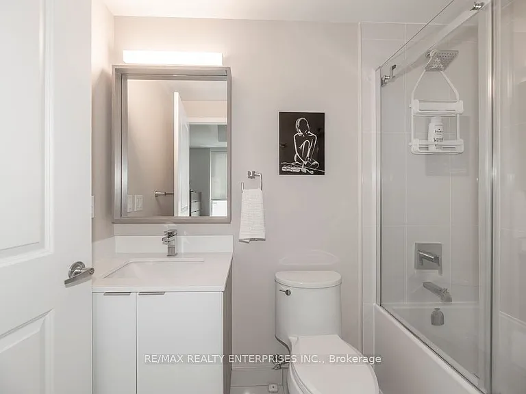 543 Richmond St W #741 — Photo 15