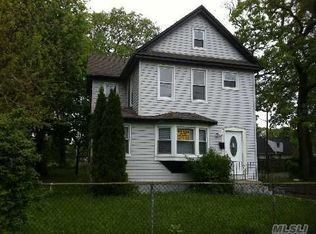 139 Lincoln Ave, Roosevelt, NY 11575