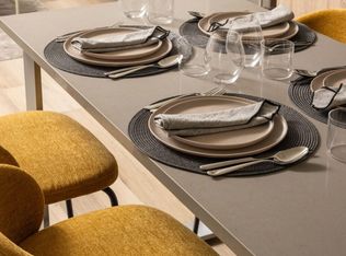 131 Mill St #C1408, Toronto, ON M5A3C4