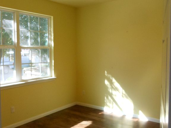 5th image of 355 Hampe St