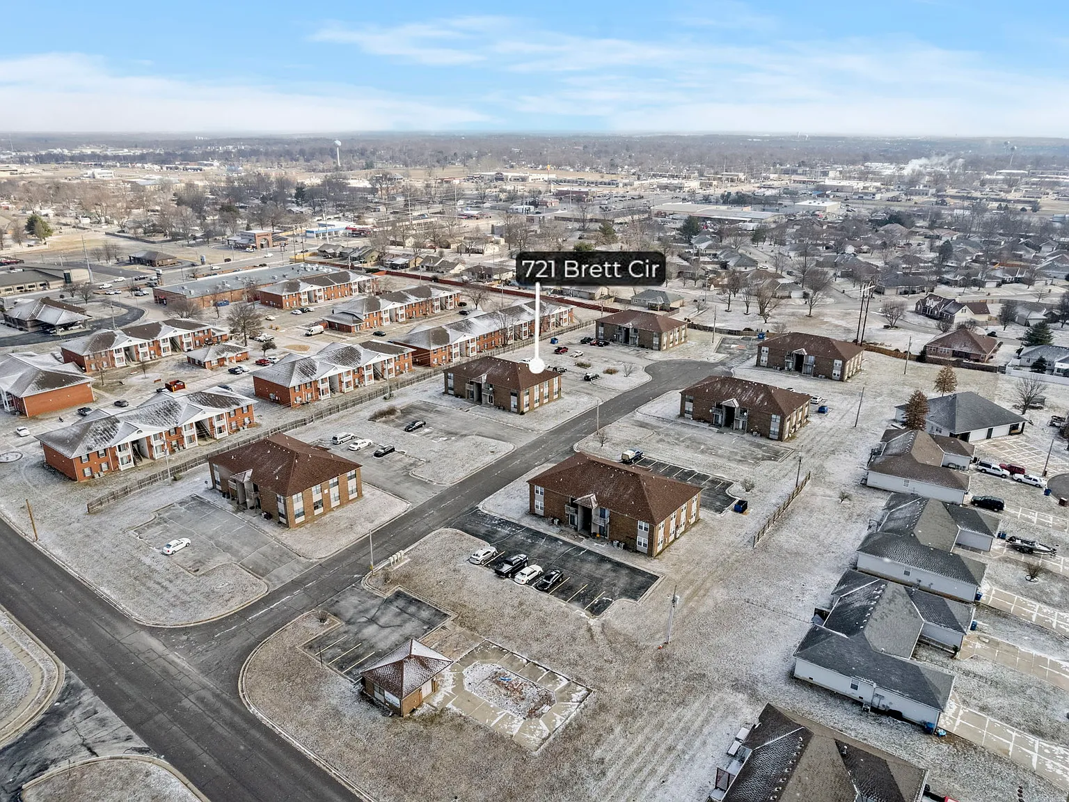 2 bed, $815 — Photo 1