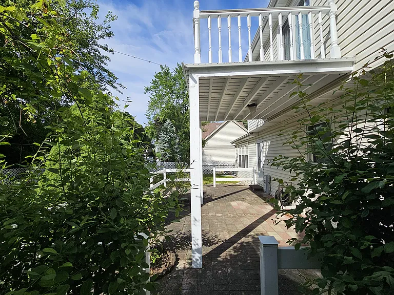 10 Mayflower Rd — Photo 25