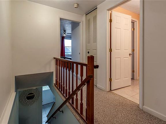 5th image of 177 Cambria Hill Dr