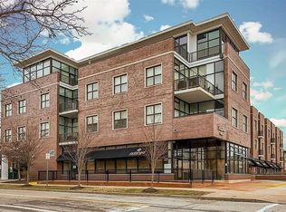 6451 Clayton Rd APT 403, Saint Louis, MO 63117