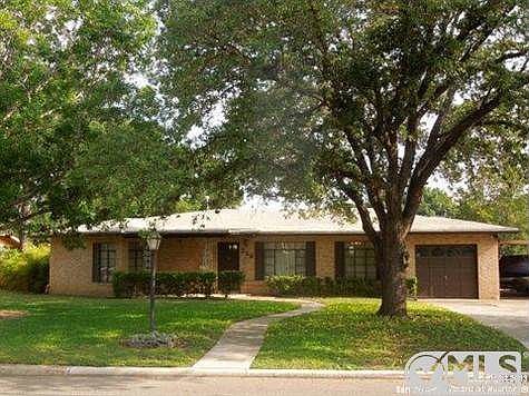 1st image of 240 Lyman Dr