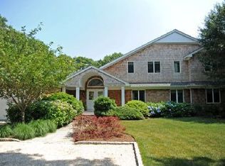 31 Elizabeth Ln, Quogue, NY 11959