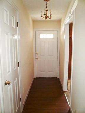 2nd image of 908 S Hornbeam Dr