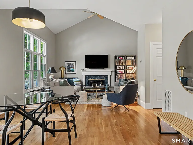 1 Silvermine Rdg — Photo 17