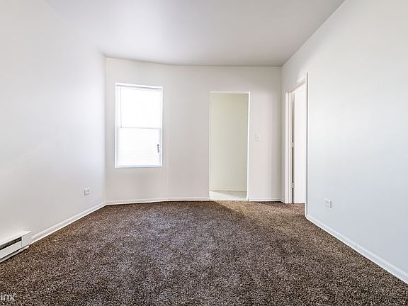5100 W Monroe Apartments Chicago Living Room-1