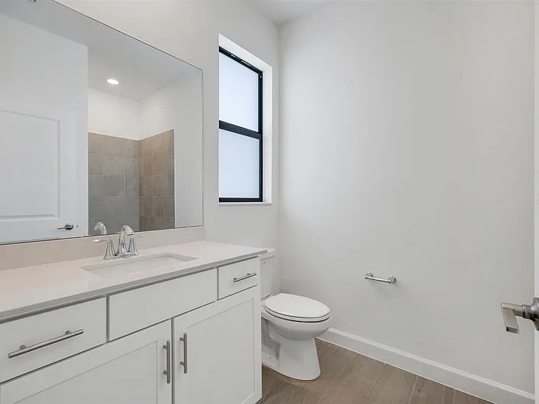 19232 Gentry Pl — Photo 17
