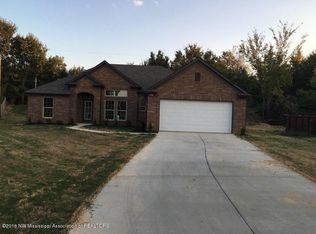 121 Flower Cir, Coldwater, MS 38618