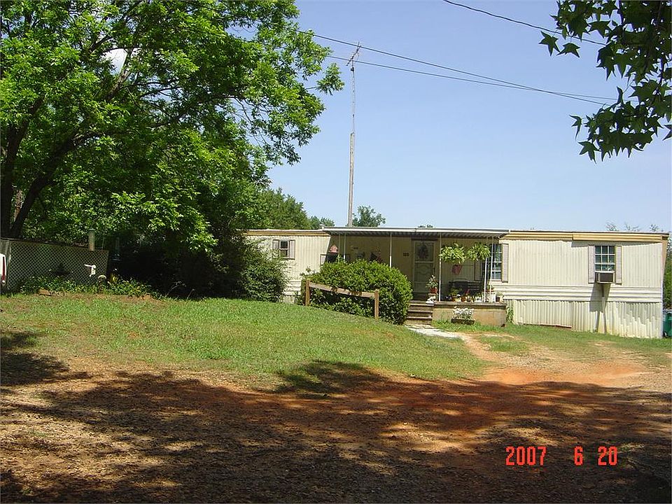 2nd image of 180 Mize Rd