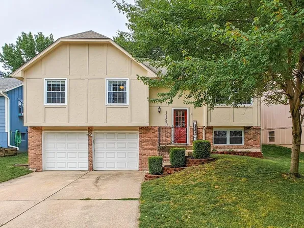 16209 W 126th St, Olathe, KS 66062