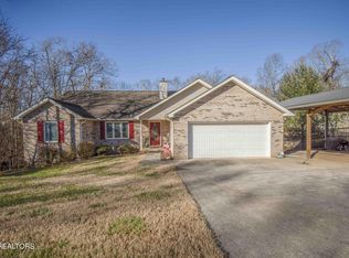 340 Oakwood Estates Dr, Lenoir City, TN 37772