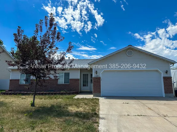 1293 W 570 N, Clinton, UT 84015