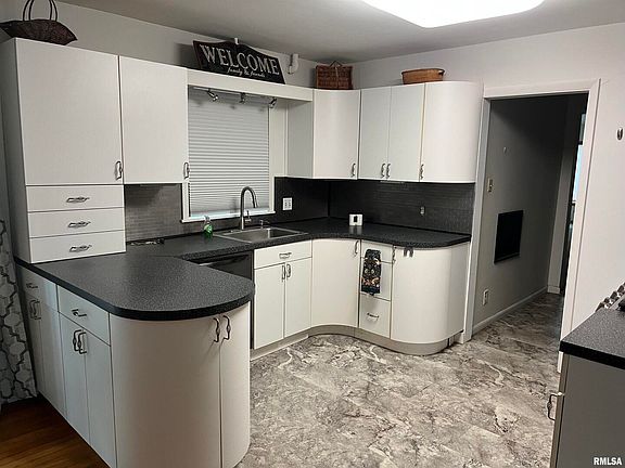 4th image of 1000 S Johnson Ave