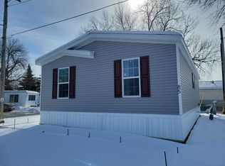 910 Sleepy Hollow Drive Site #85, Menasha, WI 54952