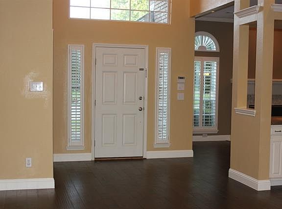 3rd image of 18604 Vista Del Sol