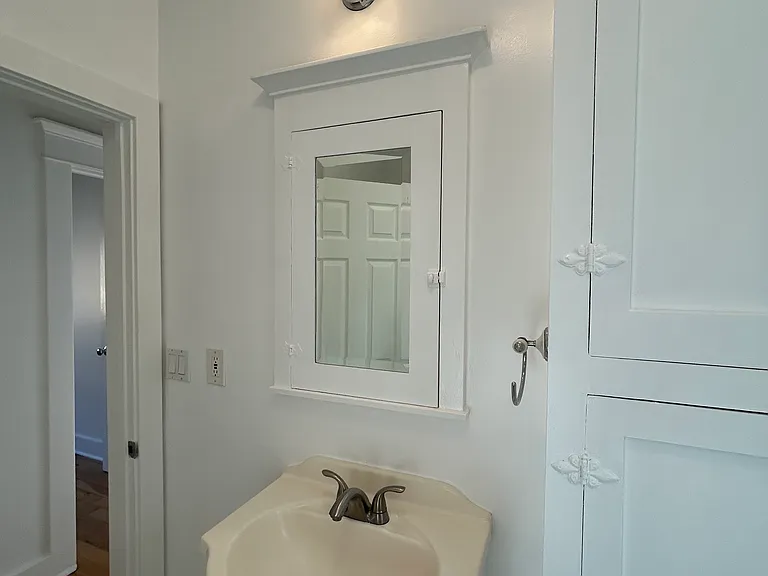 1335 N Harvard Blvd #1331-1/2 — Photo 21