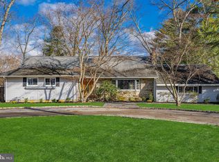 7 Cedarwood Dr, Toms River, NJ