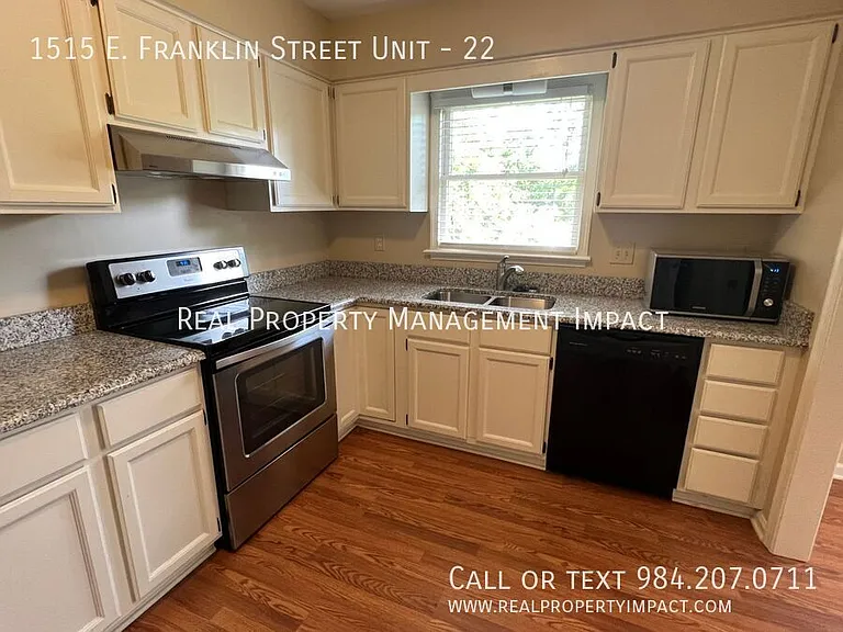 1515 E Franklin St #22 — Photo 10