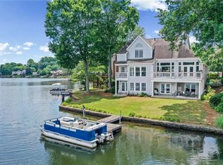 6425 Spinnaker Ln, Alpharetta, GA 30005