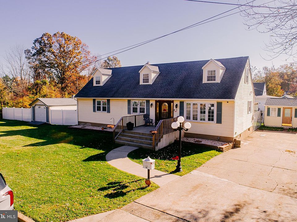 58 Moon Dr, Fallsington, PA 19054 | Zillow