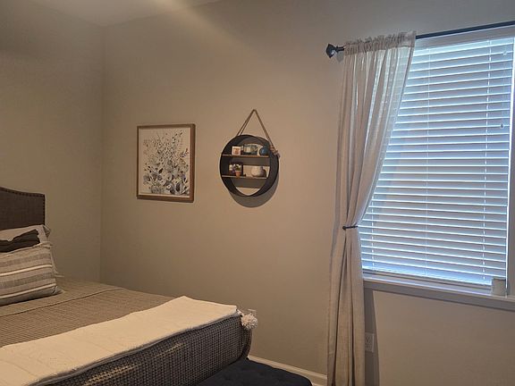 5th image of 243 Caretta Circle St