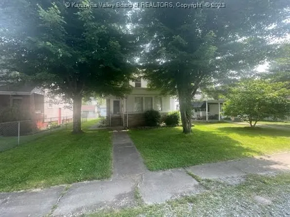 5502 Virginia Ave SE, Charleston, WV 25304