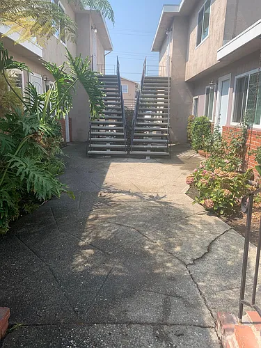 4804 Clarke St #1 Photo 1