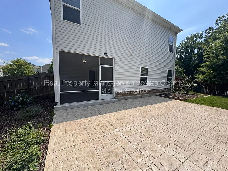 101 Benning Hills Pl — Photo 26