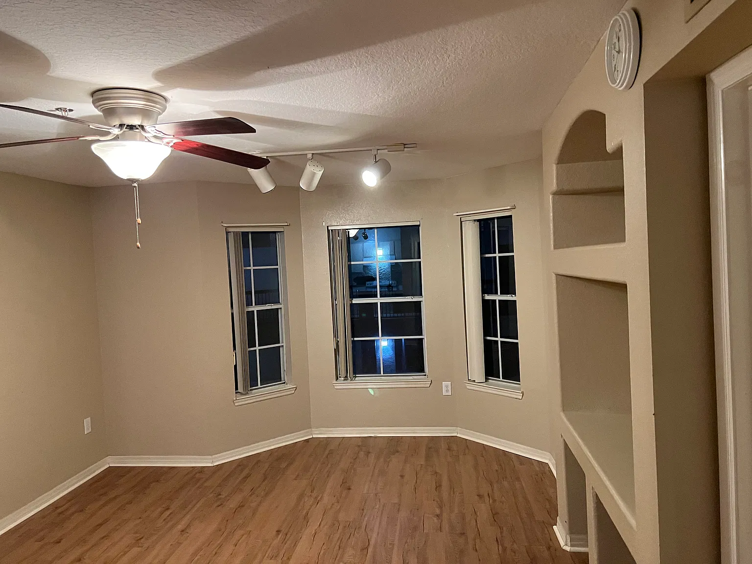 1 bed, 674 sqft, $1,375 — Photo 4