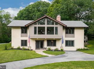 1049 W Niels Ln, West Chester, PA 19382