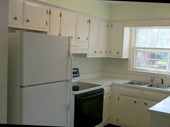 2nd image of 5516 Hawthorne Ave