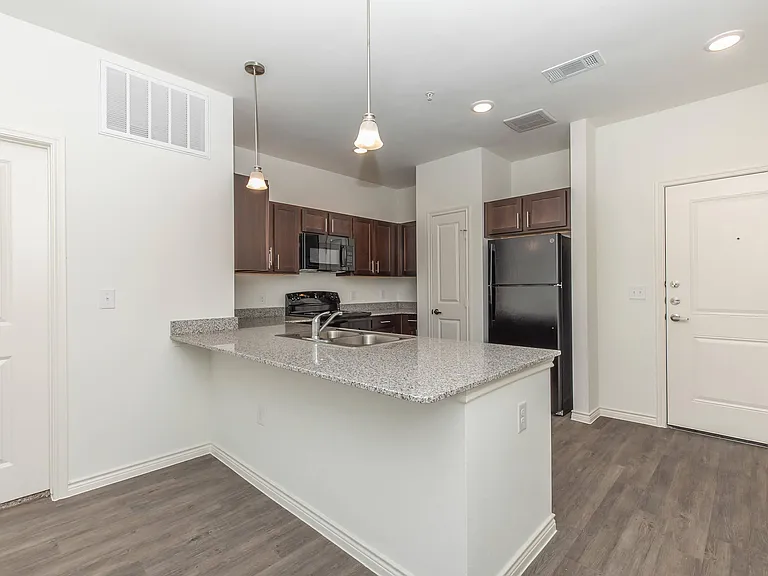McKinney Falls Apartments — Photo 48