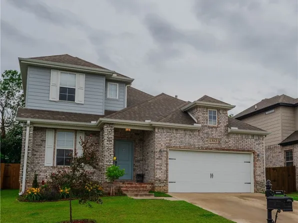 1312 Park St, Lowell, AR 72745