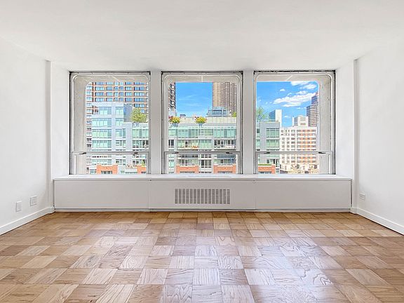 5th image of 300 E 33rd St APT 9F