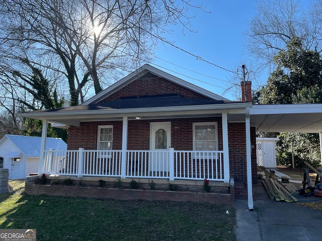 3 bed, 1181 sqft, $1,500 — Photo 1