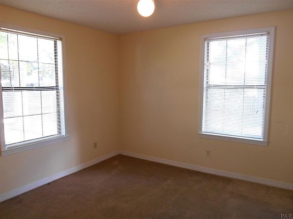 5th image of 4417 Westover St
