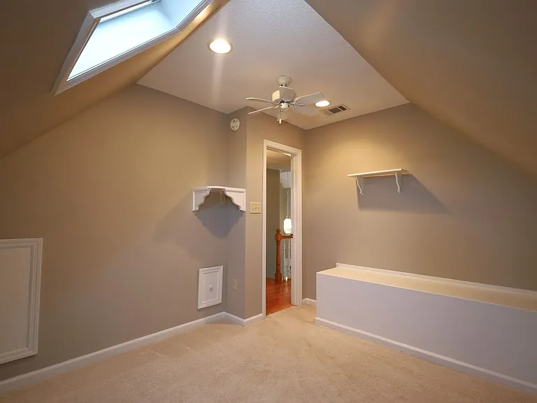 1054 Ridge Rd — Photo 26