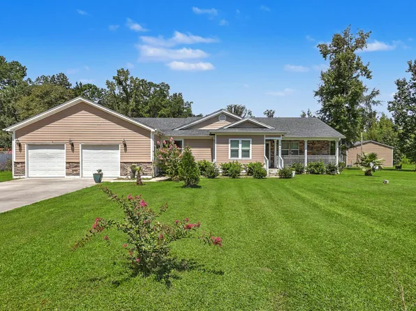 320 Harry Ln, Moncks Corner, SC 29461