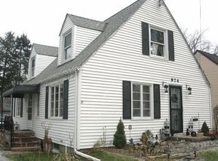 974 Lloyd Ave, Aurora, OH 44202